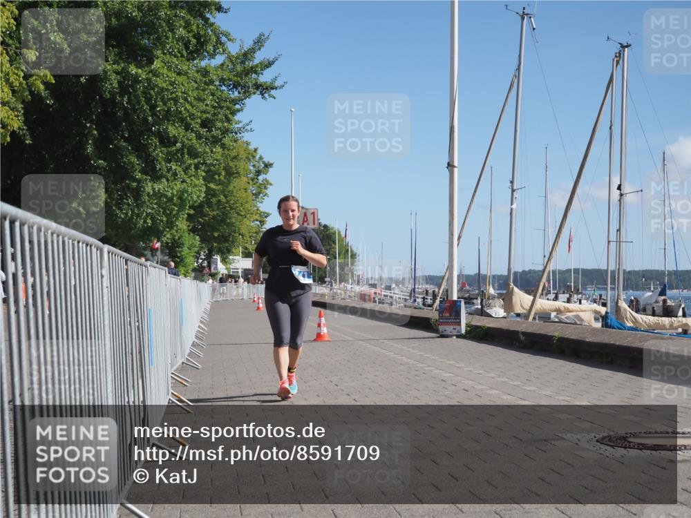 17.08.2025 - KN Förde Triathlon 2025 KatJ http://msf.ph/oto/8591709 17.08.2025 10:55:11 Laufen  meine-sportfotos.de