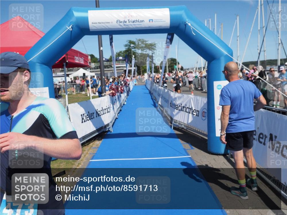 17.08.2025 - KN Förde Triathlon 2025 MichiJ http://msf.ph/oto/8591713 17.08.2025 13:51:29 Laufen 446, 473 meine-sportfotos.de