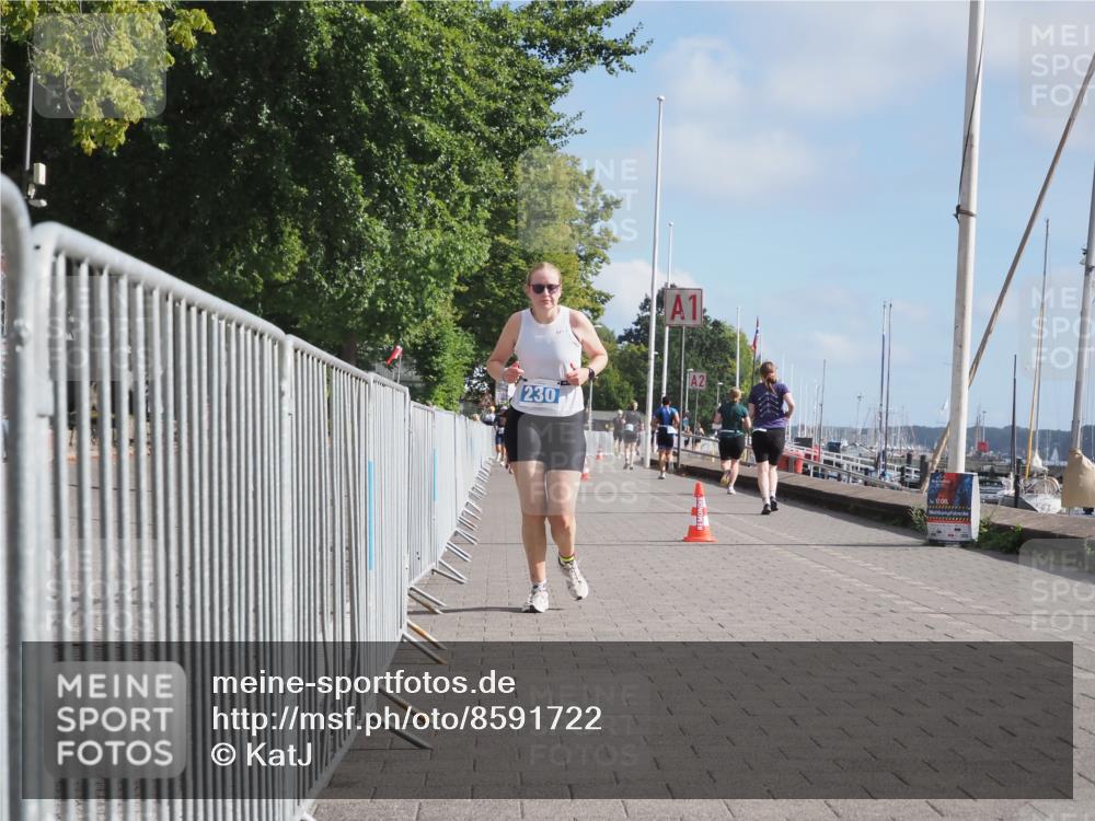 17.08.2025 - KN Förde Triathlon 2025 KatJ http://msf.ph/oto/8591722 17.08.2025 10:19:14 Laufen 230 meine-sportfotos.de
