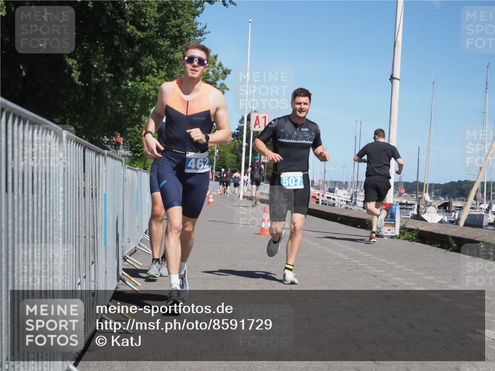 17.08.2025 - KN Förde Triathlon 2025 KatJ http://msf.ph/oto/8591729 17.08.2025 13:37:37 Laufen 411, 457, 462, 467, 506, 507 meine-sportfotos.de