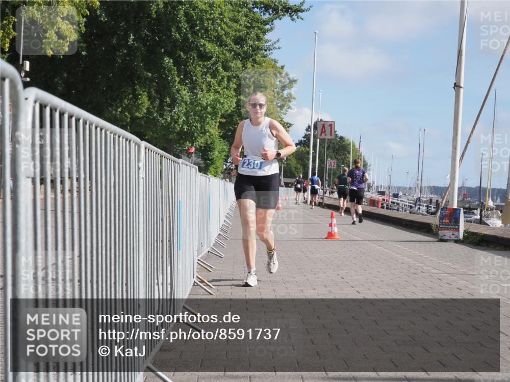 17.08.2025 - KN Förde Triathlon 2025 KatJ http://msf.ph/oto/8591737 17.08.2025 10:19:14 Laufen 230 meine-sportfotos.de