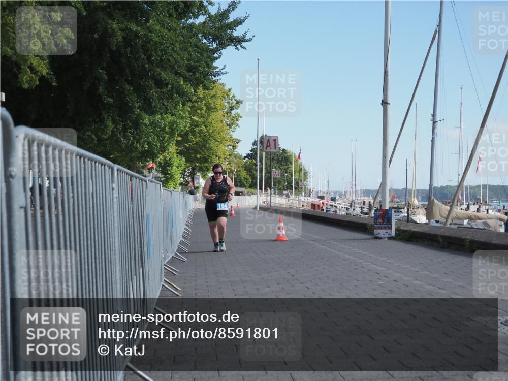 17.08.2025 - KN Förde Triathlon 2025 KatJ http://msf.ph/oto/8591801 17.08.2025 10:56:49 Laufen 194 meine-sportfotos.de