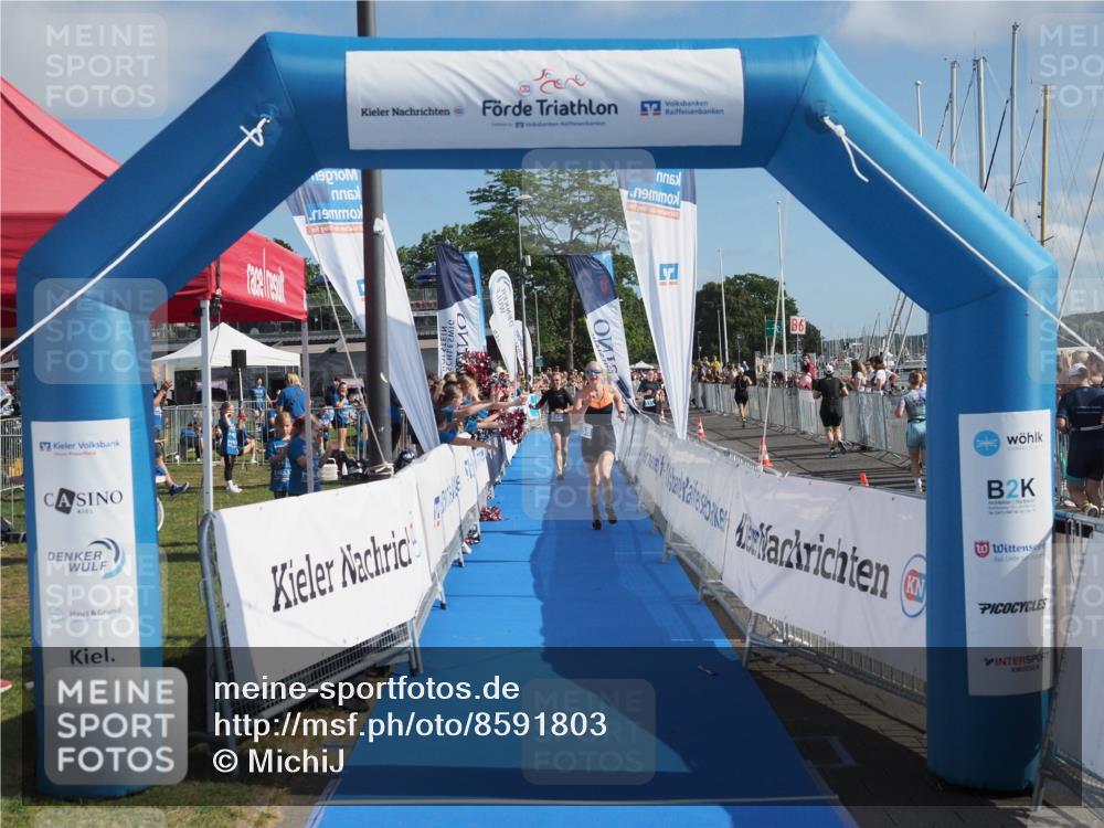 17.08.2025 - KN Förde Triathlon 2025 MichiJ http://msf.ph/oto/8591803 17.08.2025 10:34:25 Laufen 158 meine-sportfotos.de