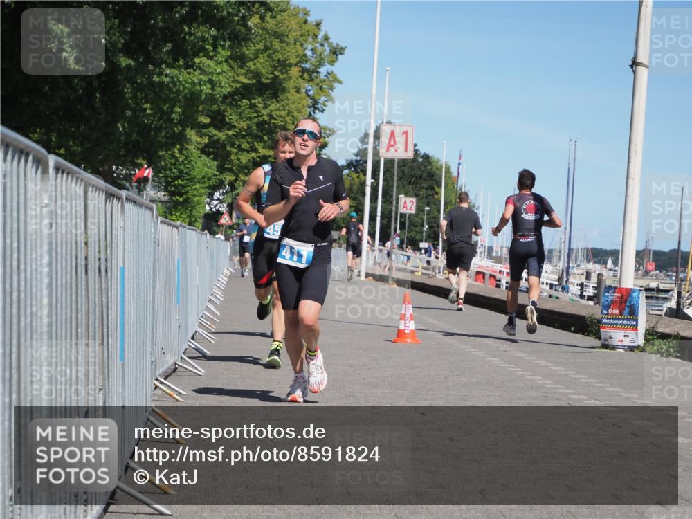 17.08.2025 - KN Förde Triathlon 2025 KatJ http://msf.ph/oto/8591824 17.08.2025 13:37:42 Laufen 411, 457, 462, 505, 506, 507 meine-sportfotos.de