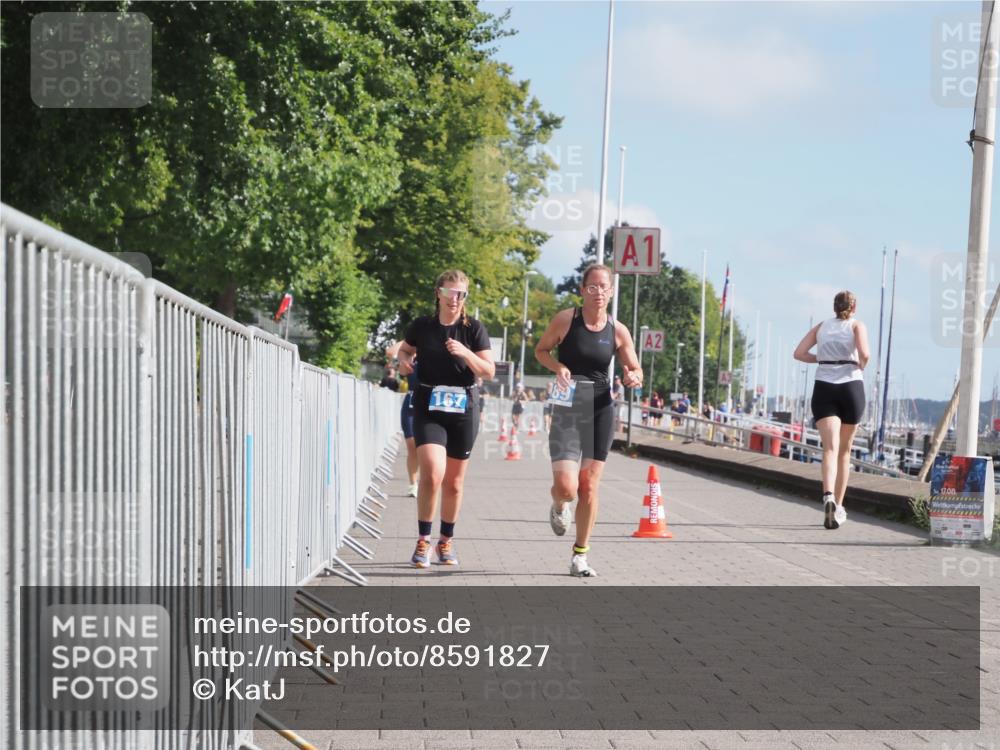 17.08.2025 - KN Förde Triathlon 2025 KatJ http://msf.ph/oto/8591827 17.08.2025 10:19:27 Laufen 167, 189, 212 meine-sportfotos.de