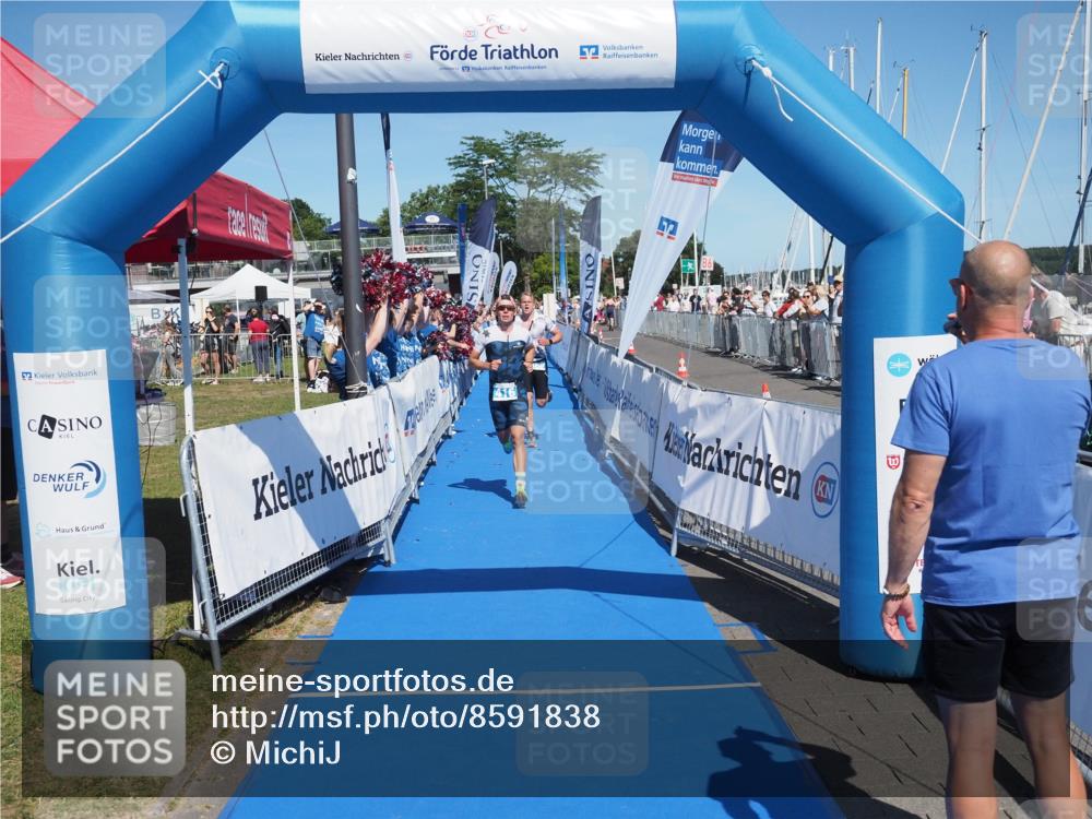 17.08.2025 - KN Förde Triathlon 2025 MichiJ http://msf.ph/oto/8591838 17.08.2025 13:51:42 Laufen 416, 460 meine-sportfotos.de