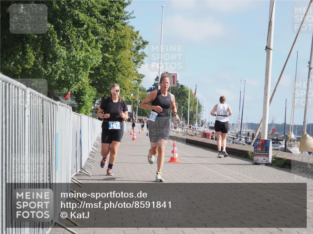 17.08.2025 - KN Förde Triathlon 2025 KatJ http://msf.ph/oto/8591841 17.08.2025 10:19:28 Laufen 167, 189, 212 meine-sportfotos.de
