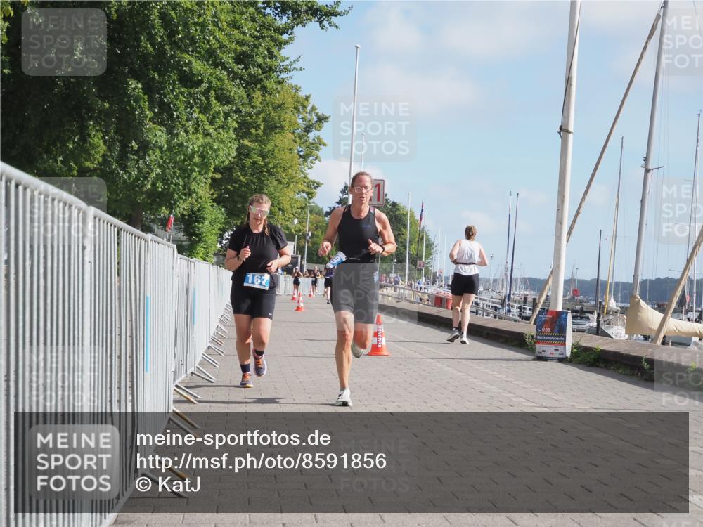 17.08.2025 - KN Förde Triathlon 2025 KatJ http://msf.ph/oto/8591856 17.08.2025 10:19:28 Laufen 167, 189, 212 meine-sportfotos.de