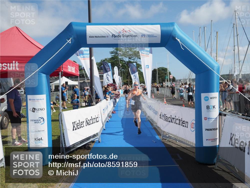 17.08.2025 - KN Förde Triathlon 2025 MichiJ http://msf.ph/oto/8591859 17.08.2025 10:34:27 Laufen 144, 158 meine-sportfotos.de