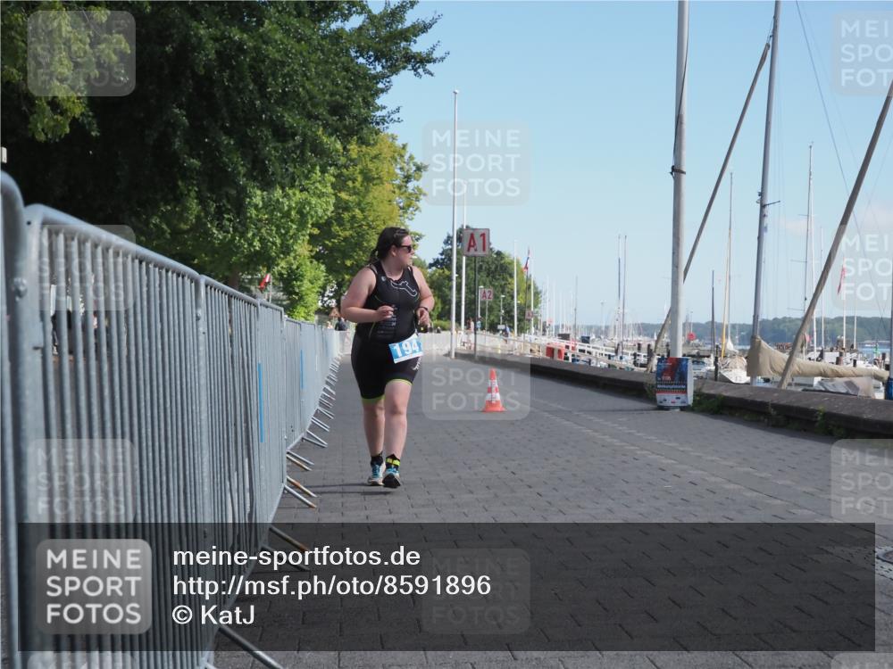 17.08.2025 - KN Förde Triathlon 2025 KatJ http://msf.ph/oto/8591896 17.08.2025 10:56:52 Laufen 194 meine-sportfotos.de