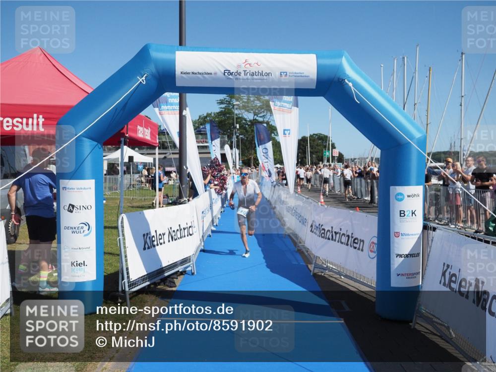 17.08.2025 - KN Förde Triathlon 2025 MichiJ http://msf.ph/oto/8591902 17.08.2025 11:54:23 Laufen 274 meine-sportfotos.de