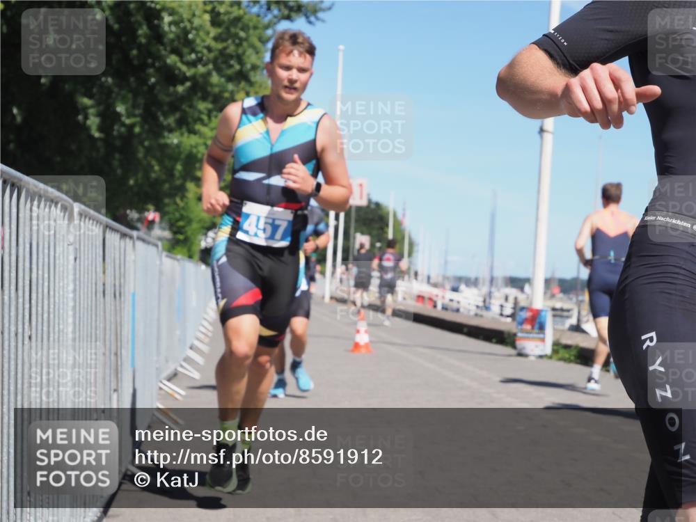 17.08.2025 - KN Förde Triathlon 2025 KatJ http://msf.ph/oto/8591912 17.08.2025 13:37:44 Laufen 411, 457, 505 meine-sportfotos.de