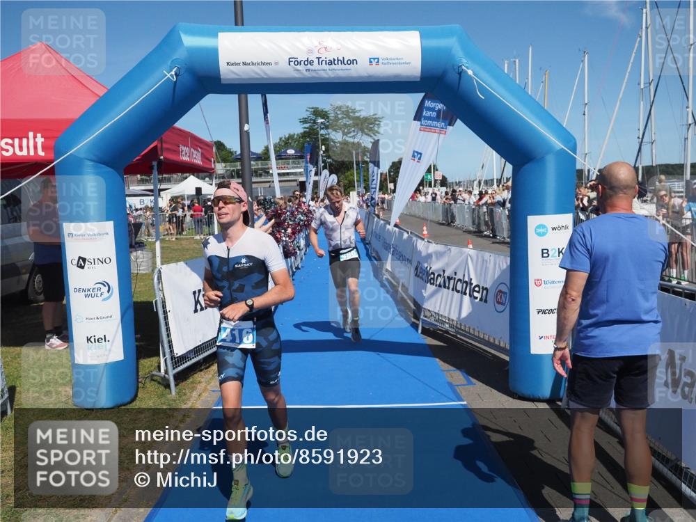 17.08.2025 - KN Förde Triathlon 2025 MichiJ http://msf.ph/oto/8591923 17.08.2025 13:51:44 Laufen 416, 460 meine-sportfotos.de