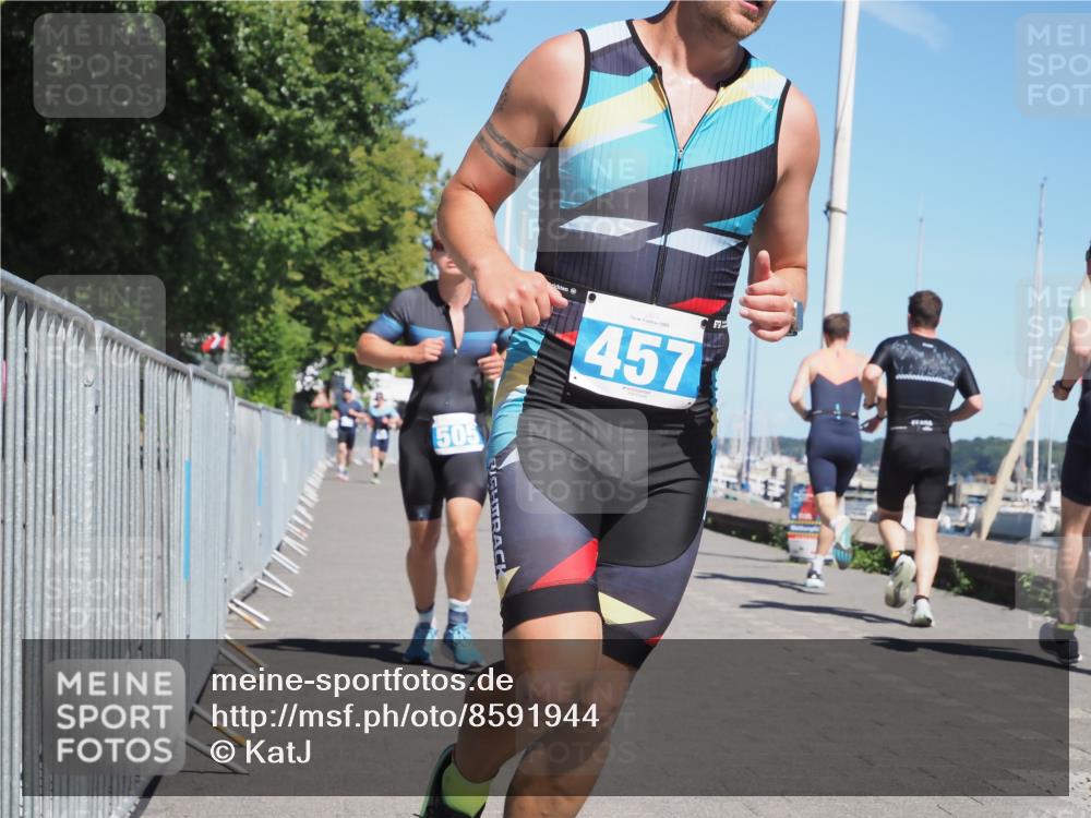 17.08.2025 - KN Förde Triathlon 2025 KatJ http://msf.ph/oto/8591944 17.08.2025 13:37:45 Laufen 411, 457, 505 meine-sportfotos.de