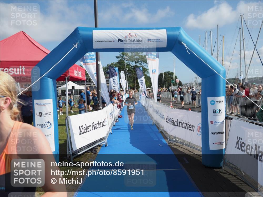 17.08.2025 - KN Förde Triathlon 2025 MichiJ http://msf.ph/oto/8591951 17.08.2025 10:34:29 Laufen 144, 158 meine-sportfotos.de