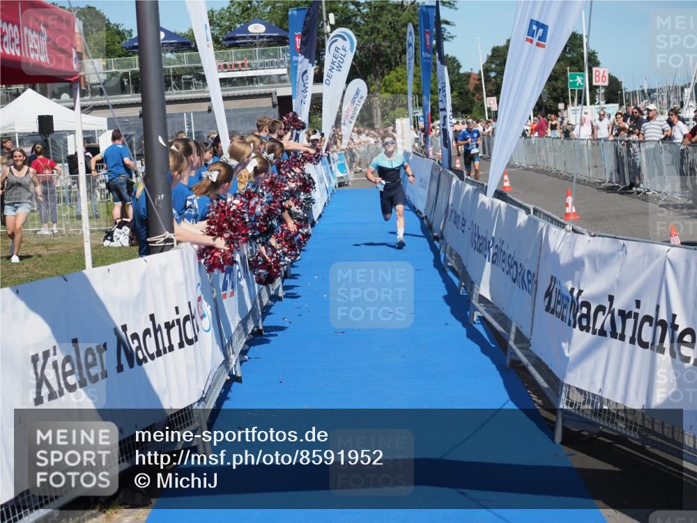 17.08.2025 - KN Förde Triathlon 2025 MichiJ http://msf.ph/oto/8591952 17.08.2025 13:51:48 Laufen 416, 460, 469 meine-sportfotos.de
