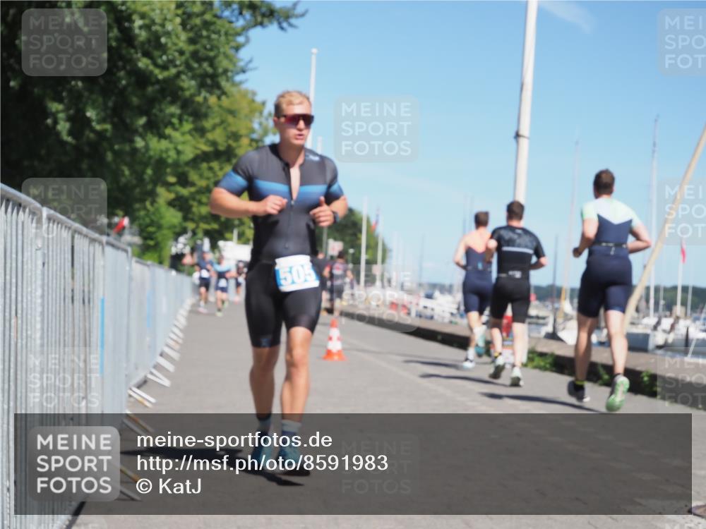 17.08.2025 - KN Förde Triathlon 2025 KatJ http://msf.ph/oto/8591983 17.08.2025 13:37:46 Laufen 411, 457, 505 meine-sportfotos.de