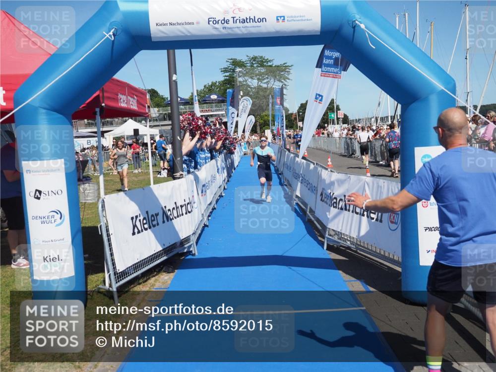 17.08.2025 - KN Förde Triathlon 2025 MichiJ http://msf.ph/oto/8592015 17.08.2025 13:51:50 Laufen 460, 469 meine-sportfotos.de