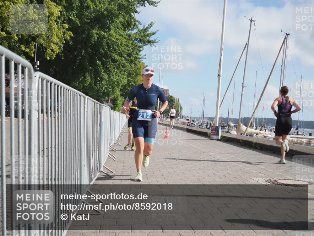 17.08.2025 - KN Förde Triathlon 2025 KatJ http://msf.ph/oto/8592018 17.08.2025 10:19:35 Laufen 167, 205, 212, 243 meine-sportfotos.de