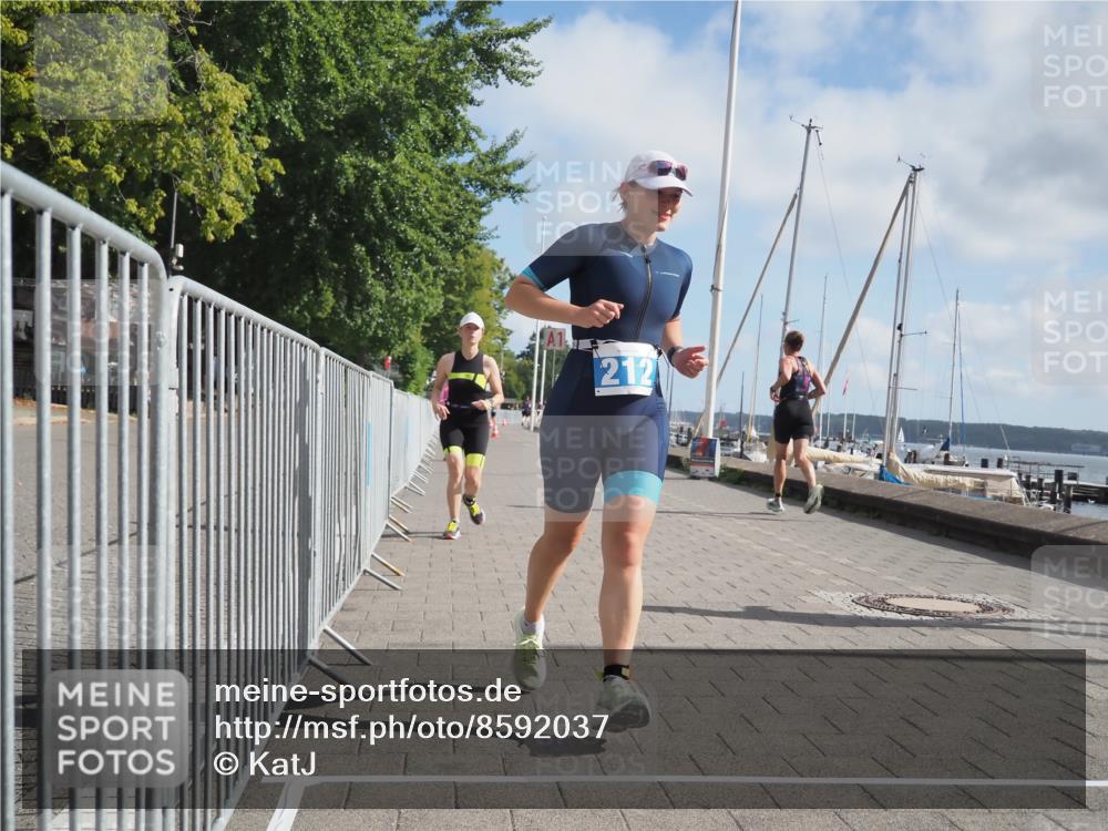 17.08.2025 - KN Förde Triathlon 2025 KatJ http://msf.ph/oto/8592037 17.08.2025 10:19:36 Laufen 205, 212, 243 meine-sportfotos.de