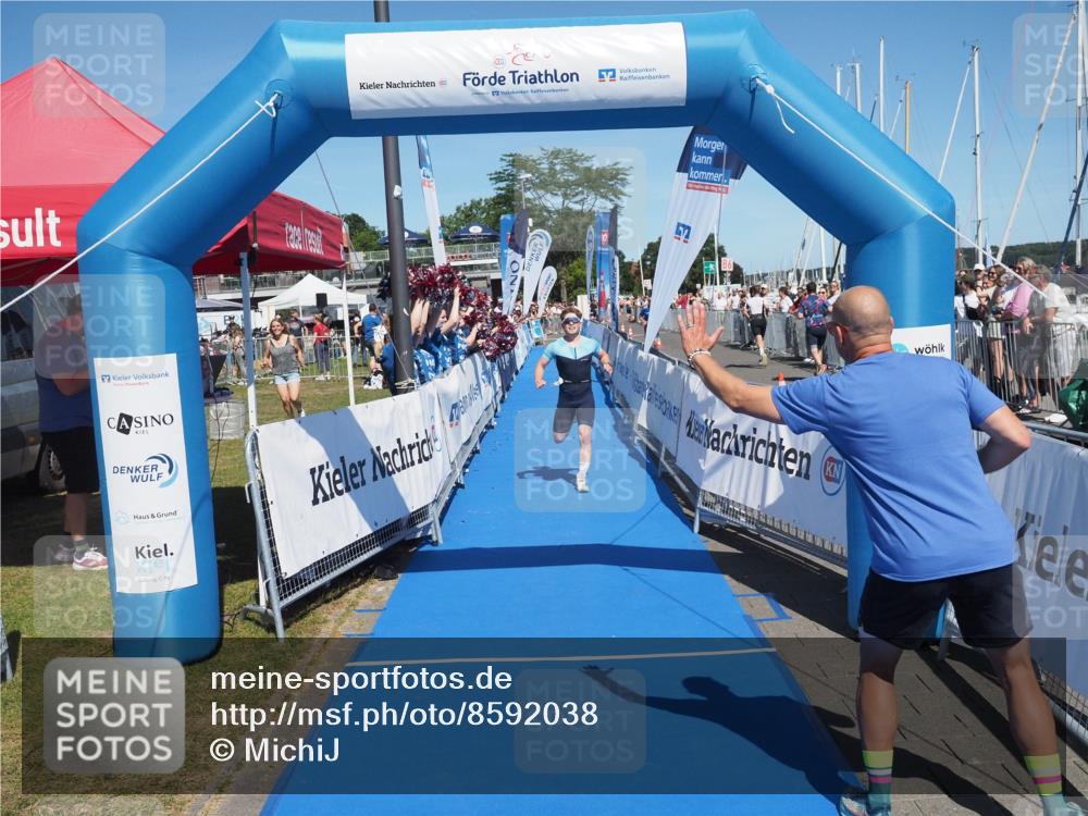 17.08.2025 - KN Förde Triathlon 2025 MichiJ http://msf.ph/oto/8592038 17.08.2025 13:51:50 Laufen 460, 469 meine-sportfotos.de