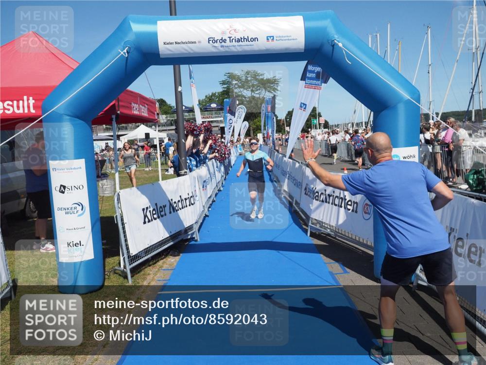 17.08.2025 - KN Förde Triathlon 2025 MichiJ http://msf.ph/oto/8592043 17.08.2025 13:51:50 Laufen 460, 469 meine-sportfotos.de