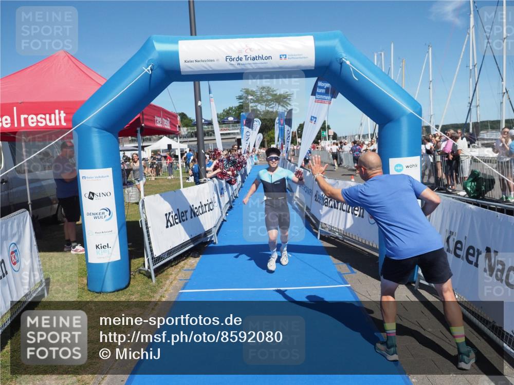 17.08.2025 - KN Förde Triathlon 2025 MichiJ http://msf.ph/oto/8592080 17.08.2025 13:51:51 Laufen 469 meine-sportfotos.de