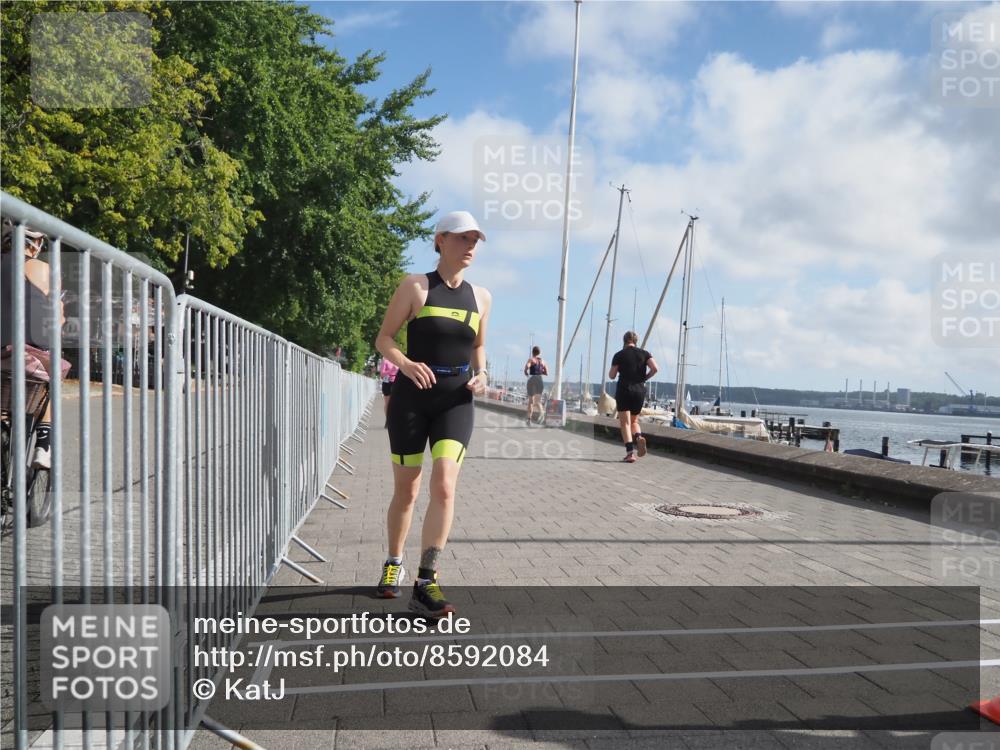 17.08.2025 - KN Förde Triathlon 2025 KatJ http://msf.ph/oto/8592084 17.08.2025 10:19:38 Laufen 205, 212, 243 meine-sportfotos.de