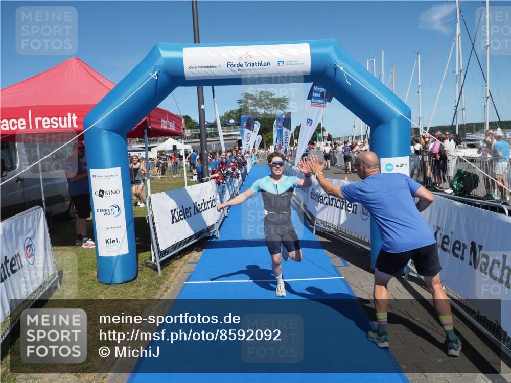 17.08.2025 - KN Förde Triathlon 2025 MichiJ http://msf.ph/oto/8592092 17.08.2025 13:51:51 Laufen 469 meine-sportfotos.de