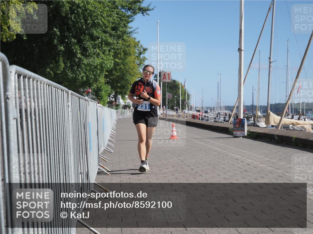 17.08.2025 - KN Förde Triathlon 2025 KatJ http://msf.ph/oto/8592100 17.08.2025 10:58:17 Laufen 231 meine-sportfotos.de