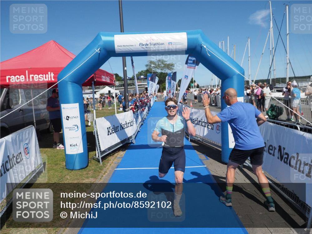 17.08.2025 - KN Förde Triathlon 2025 MichiJ http://msf.ph/oto/8592102 17.08.2025 13:51:51 Laufen 469 meine-sportfotos.de
