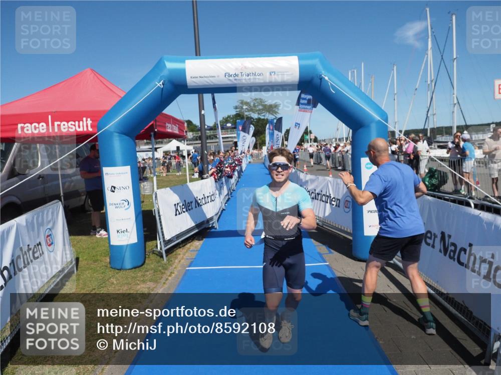 17.08.2025 - KN Förde Triathlon 2025 MichiJ http://msf.ph/oto/8592108 17.08.2025 13:51:52 Laufen 469 meine-sportfotos.de