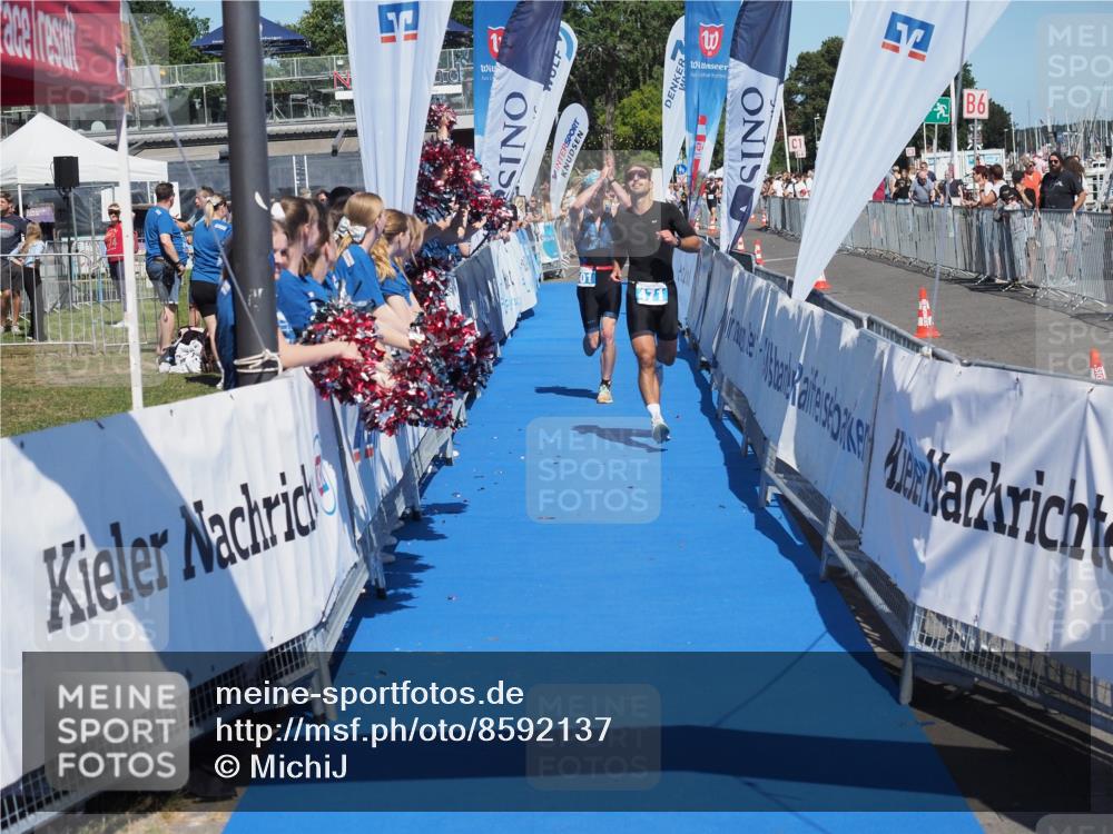 17.08.2025 - KN Förde Triathlon 2025 MichiJ http://msf.ph/oto/8592137 17.08.2025 13:52:15 Laufen 471, 501 meine-sportfotos.de