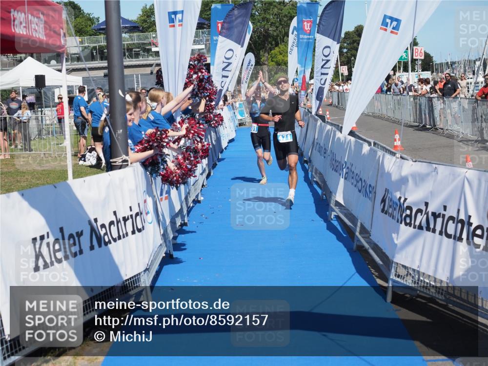 17.08.2025 - KN Förde Triathlon 2025 MichiJ http://msf.ph/oto/8592157 17.08.2025 13:52:15 Laufen 471, 501 meine-sportfotos.de