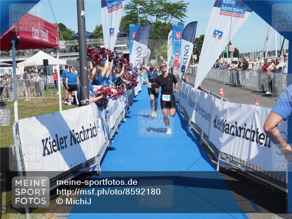 17.08.2025 - KN Förde Triathlon 2025 MichiJ http://msf.ph/oto/8592180 17.08.2025 13:52:16 Laufen 471, 501 meine-sportfotos.de