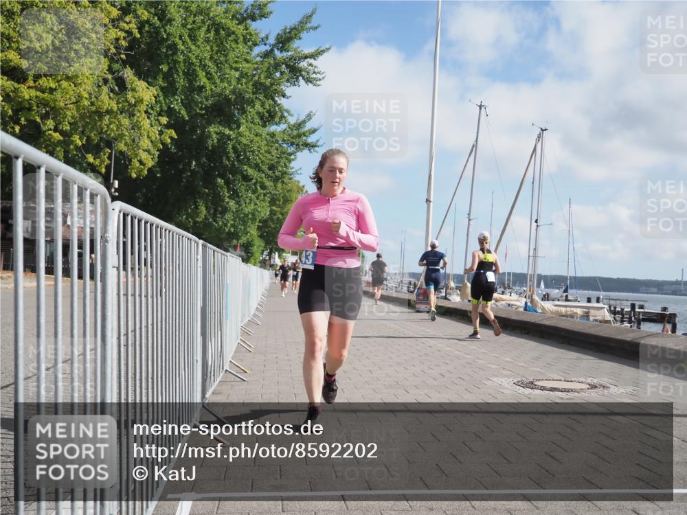 17.08.2025 - KN Förde Triathlon 2025 KatJ http://msf.ph/oto/8592202 17.08.2025 10:19:44 Laufen 198, 228, 243 meine-sportfotos.de