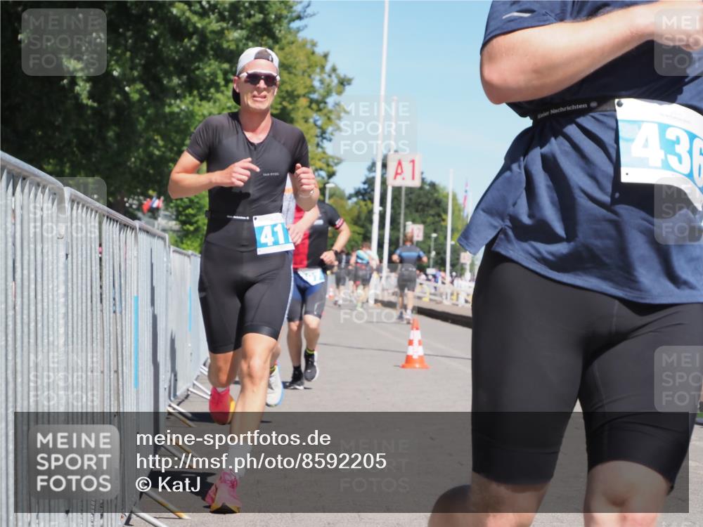 17.08.2025 - KN Förde Triathlon 2025 KatJ http://msf.ph/oto/8592205 17.08.2025 13:38:01 Laufen 397, 417, 436, 442, 529 meine-sportfotos.de