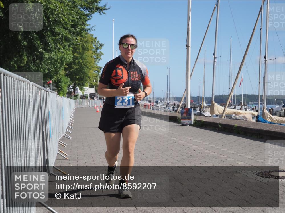 17.08.2025 - KN Förde Triathlon 2025 KatJ http://msf.ph/oto/8592207 17.08.2025 10:58:19 Laufen 231 meine-sportfotos.de