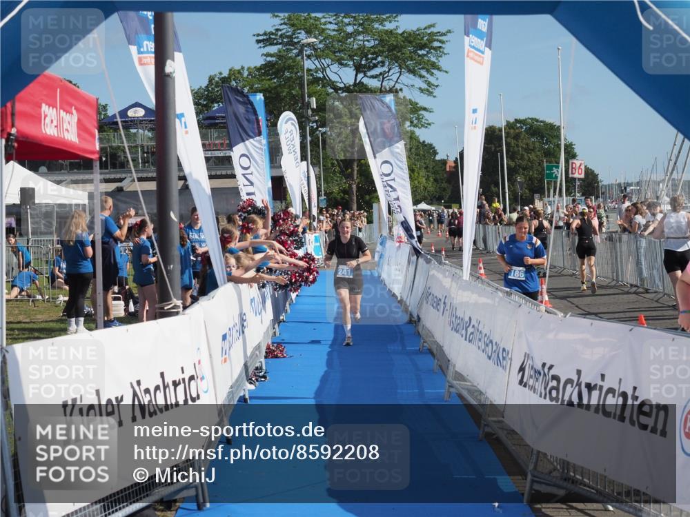 17.08.2025 - KN Förde Triathlon 2025 MichiJ http://msf.ph/oto/8592208 17.08.2025 10:35:05 Laufen 241 meine-sportfotos.de