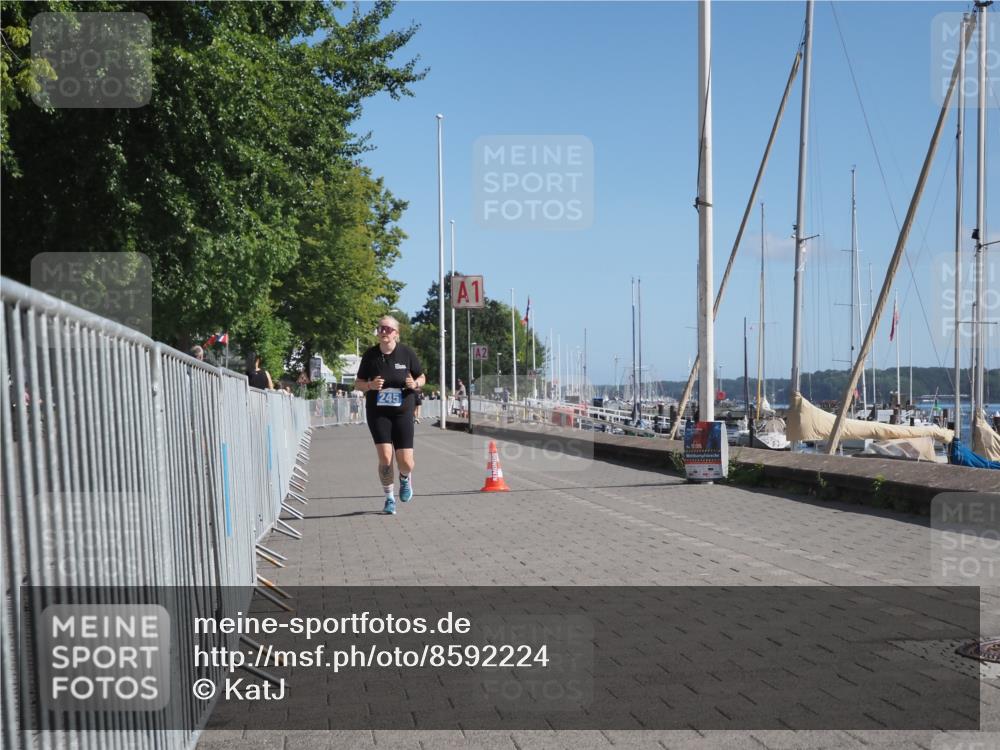 17.08.2025 - KN Förde Triathlon 2025 KatJ http://msf.ph/oto/8592224 17.08.2025 10:59:02 Laufen 245 meine-sportfotos.de