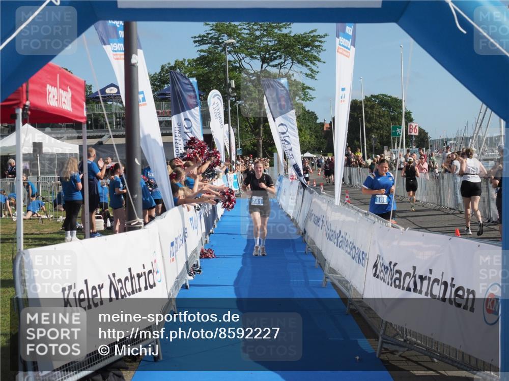 17.08.2025 - KN Förde Triathlon 2025 MichiJ http://msf.ph/oto/8592227 17.08.2025 10:35:06 Laufen 241 meine-sportfotos.de