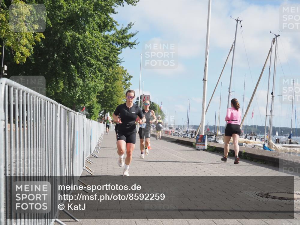 17.08.2025 - KN Förde Triathlon 2025 KatJ http://msf.ph/oto/8592259 17.08.2025 10:19:51 Laufen 198, 201, 228 meine-sportfotos.de