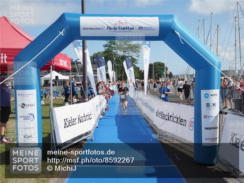 17.08.2025 - KN Förde Triathlon 2025 MichiJ http://msf.ph/oto/8592267 17.08.2025 10:35:07 Laufen 241 meine-sportfotos.de