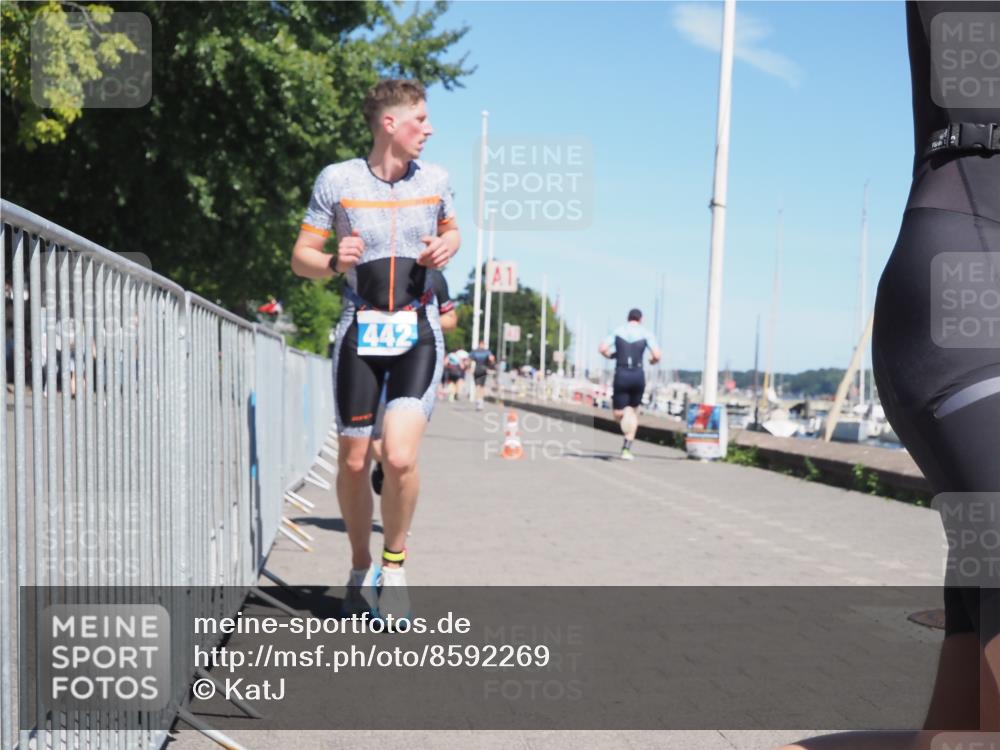 17.08.2025 - KN Förde Triathlon 2025 KatJ http://msf.ph/oto/8592269 17.08.2025 13:38:03 Laufen 397, 417, 436, 442, 529 meine-sportfotos.de