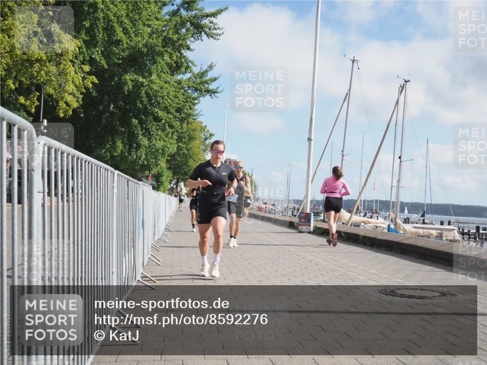 17.08.2025 - KN Förde Triathlon 2025 KatJ http://msf.ph/oto/8592276 17.08.2025 10:19:51 Laufen 198, 201, 228 meine-sportfotos.de