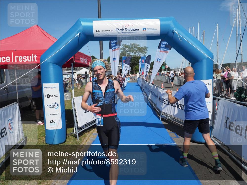 17.08.2025 - KN Förde Triathlon 2025 MichiJ http://msf.ph/oto/8592319 17.08.2025 13:52:19 Laufen 471, 501 meine-sportfotos.de