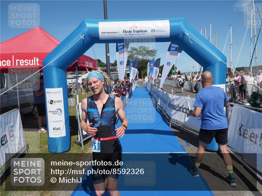 17.08.2025 - KN Förde Triathlon 2025 MichiJ http://msf.ph/oto/8592326 17.08.2025 13:52:19 Laufen 471, 501 meine-sportfotos.de