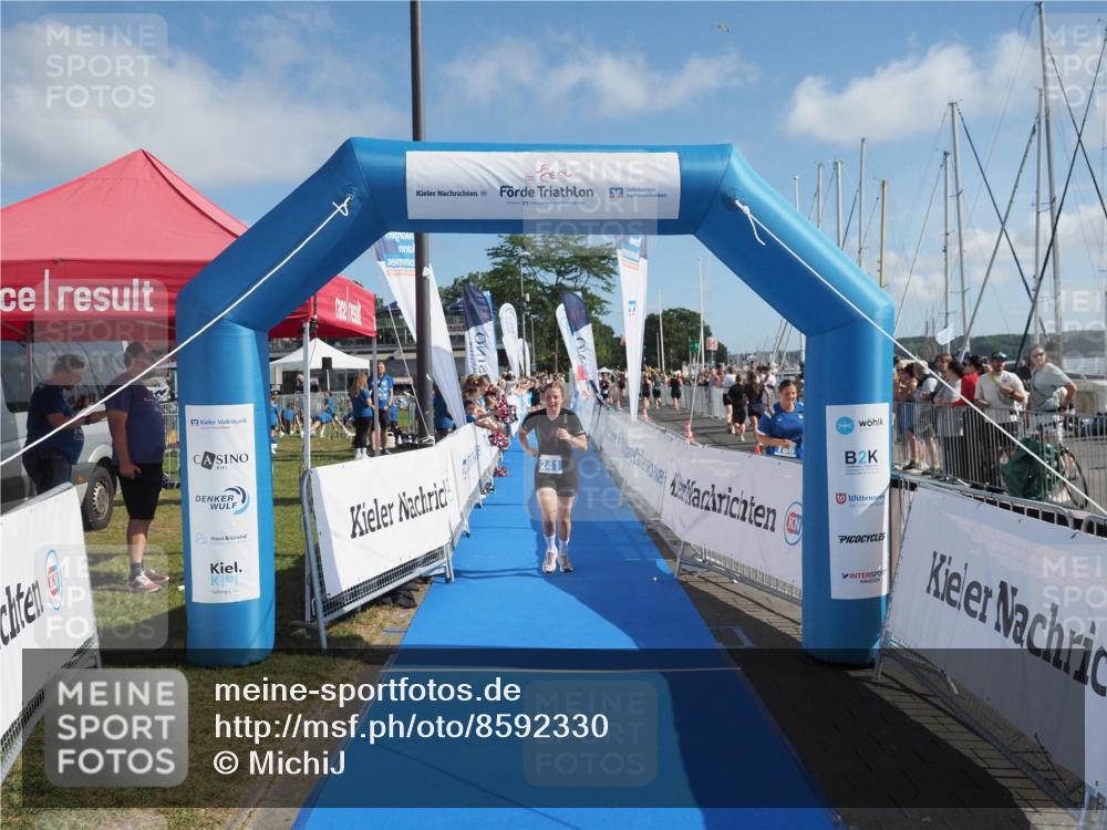 17.08.2025 - KN Förde Triathlon 2025 MichiJ http://msf.ph/oto/8592330 17.08.2025 10:35:09 Laufen 241 meine-sportfotos.de