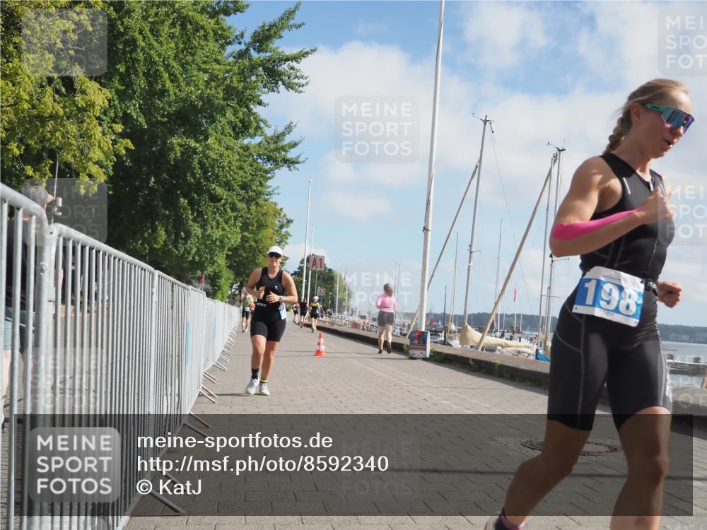 17.08.2025 - KN Förde Triathlon 2025 KatJ http://msf.ph/oto/8592340 17.08.2025 10:19:54 Laufen 198, 201, 228 meine-sportfotos.de