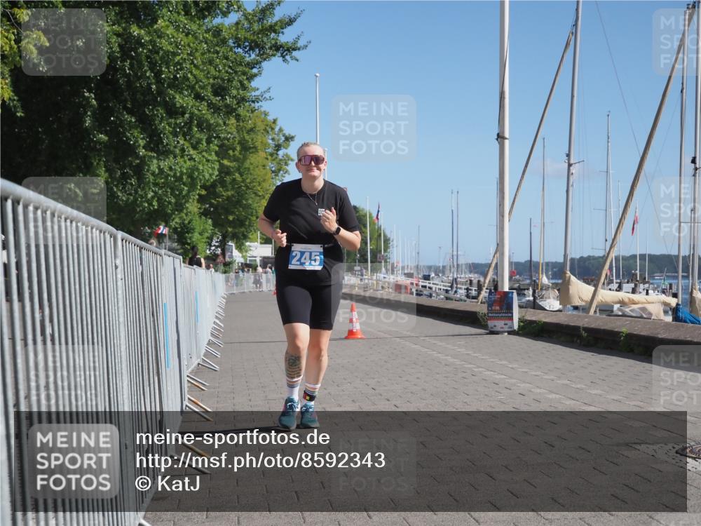 17.08.2025 - KN Förde Triathlon 2025 KatJ http://msf.ph/oto/8592343 17.08.2025 10:59:06 Laufen 245 meine-sportfotos.de